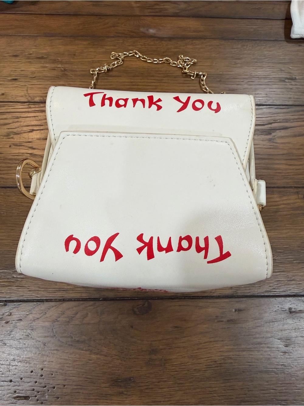White Crossbody Chinese food Bag with Red Print and Gold Chain Strap - Picture 2 of 11